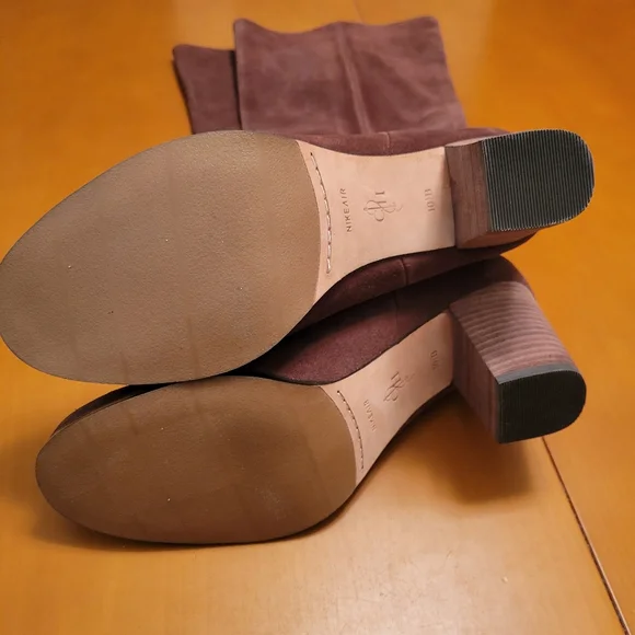 NWOT/B: Cole Haan Nike Air Suede Boots, Size 10.5, Never Worn, OBO - Picture 2 of 6